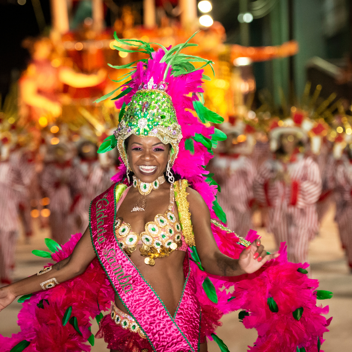 Carnaval do Rio de Janeiro Mulher Feliz