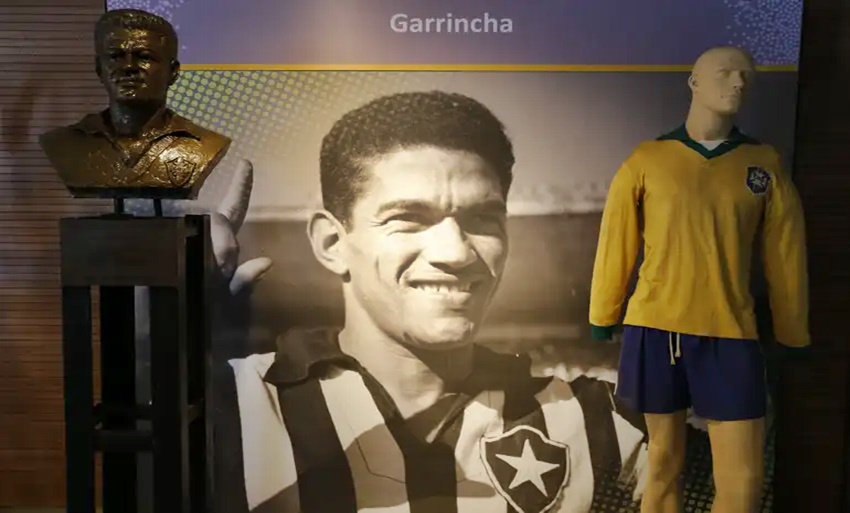 Jogadores que marcaram seus nomes na história do estádio, como Pelé, Garrincha e Zico.